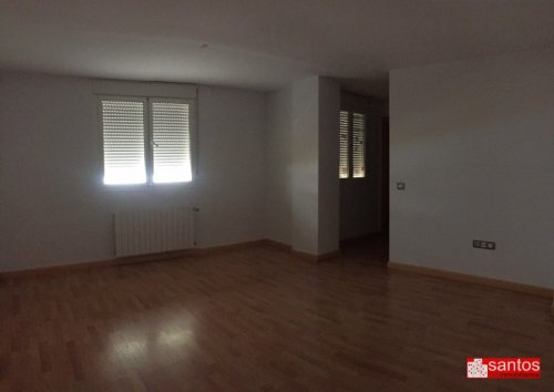PISO EN VENTA EN DON BENITO (PLAZA ROJA)