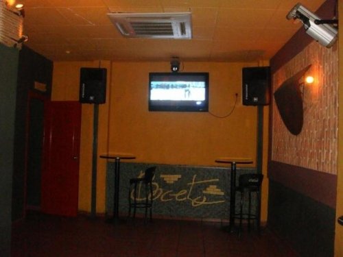 LOCAL EN TRASPASO EN MIAJADAS