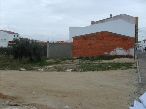 SOLAR EN VENTA EN QUINTANA DE LA SERENA (CENTRO)