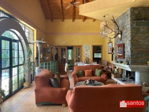 CASA EN VENTA EN SANTA AMALIA