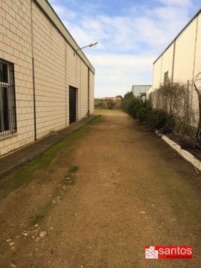 NAVE EN VENTA EN VILLANUEVA DE LA SERENA