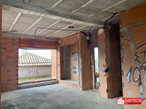 CASA EN VENTA EN CASTUERA