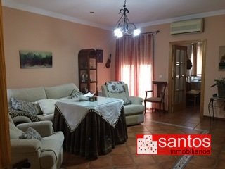 CASA EN VENTA EN DON BENITO (SAN SEBASTIÁN)