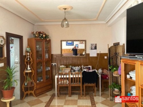 CASA EN VENTA EN MIAJADAS