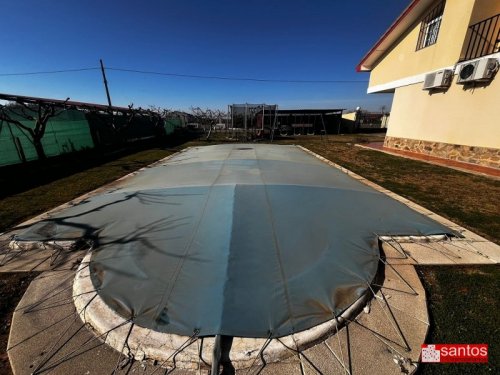 CHALET EN VENTA EN DON BENITO (LAS ARENAS)