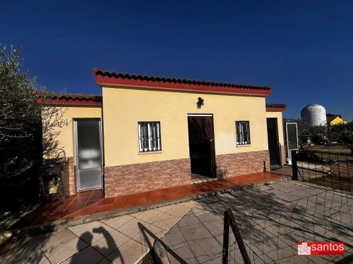 CHALET EN VENTA EN DON BENITO (LAS ARENAS)