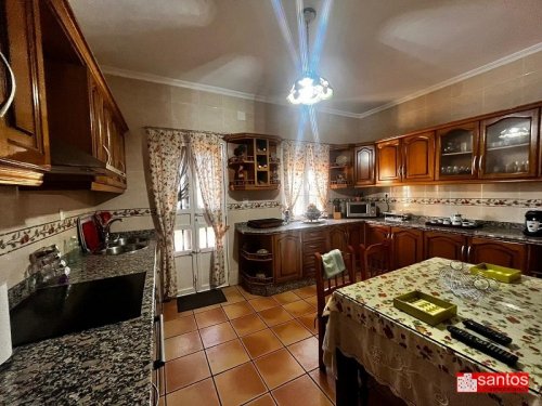 CHALET EN VENTA EN DON BENITO (LAS ARENAS)