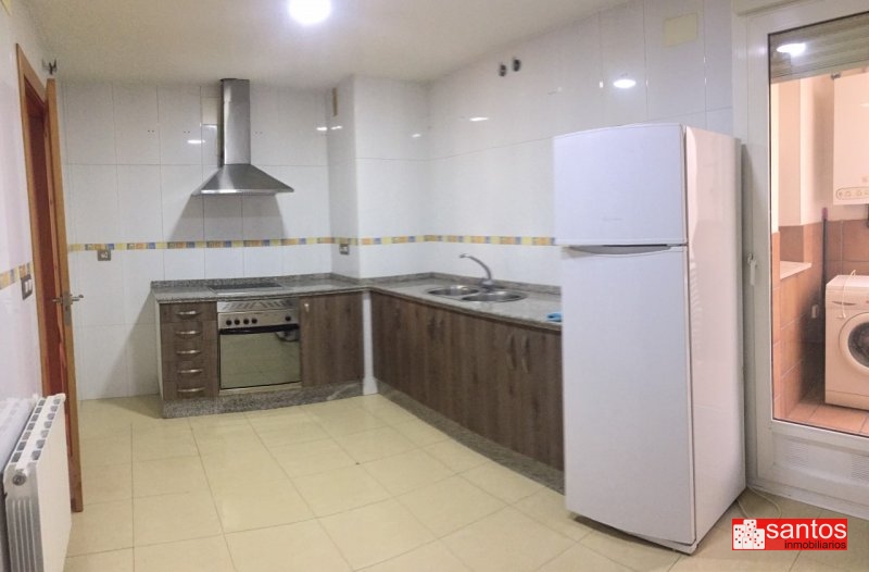 PISO EN VENTA EN DON BENITO (PLAZA ROJA)