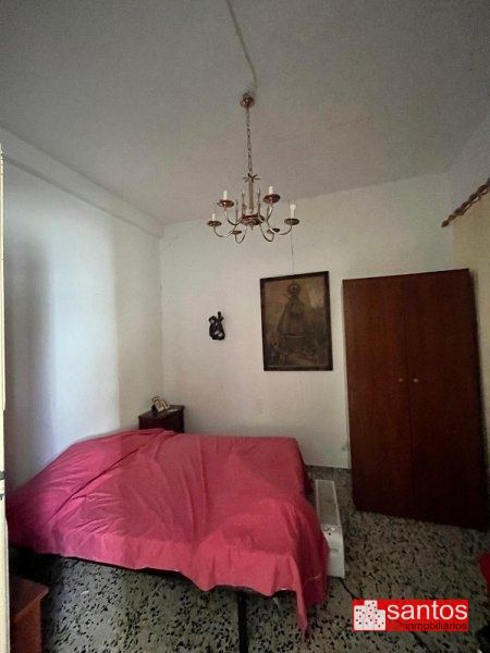CASA EN VENTA EN VILLAR DE RENA