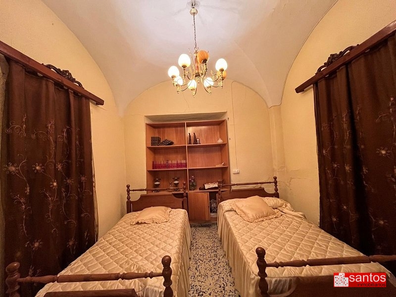 CASA EN VENTA EN VILLAR DE RENA