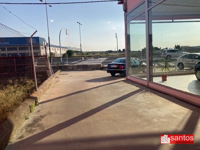 NAVE EN VENTA EN VILLANUEVA DE LA SERENA