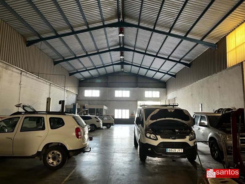 NAVE EN VENTA EN VILLANUEVA DE LA SERENA