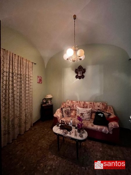 CASA EN VENTA EN DON BENITO (SAN GREGORIO)