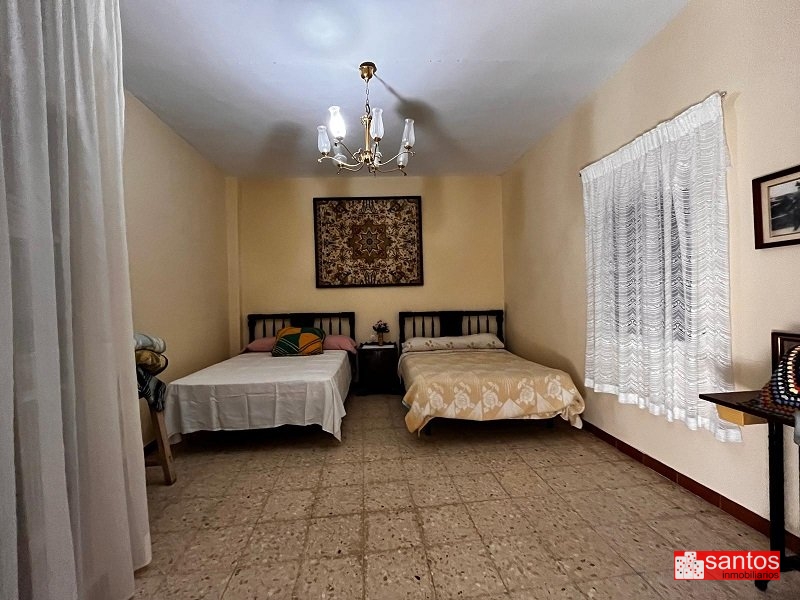 CHALET EN VENTA EN DON BENITO (LAS CRUCES)
