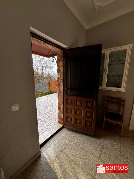 CHALET EN VENTA EN DON BENITO (LAS CRUCES)