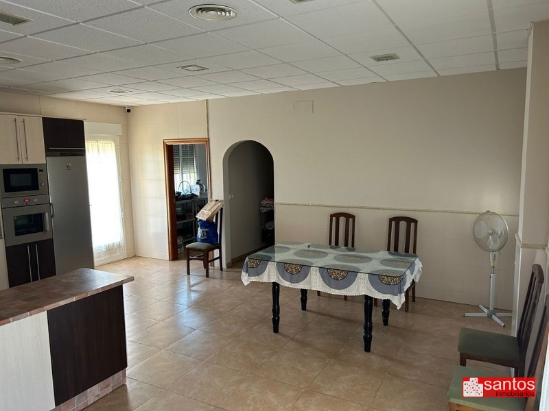 CHALET EN VENTA EN DON BENITO (LAS ARENAS)