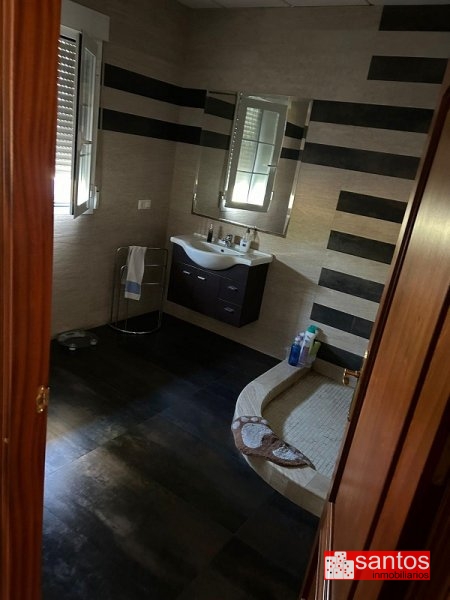 CHALET EN VENTA EN DON BENITO (LAS ARENAS)