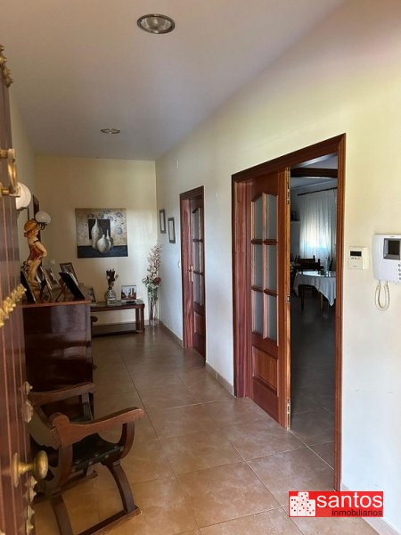 CHALET EN VENTA EN DON BENITO (LAS ARENAS)