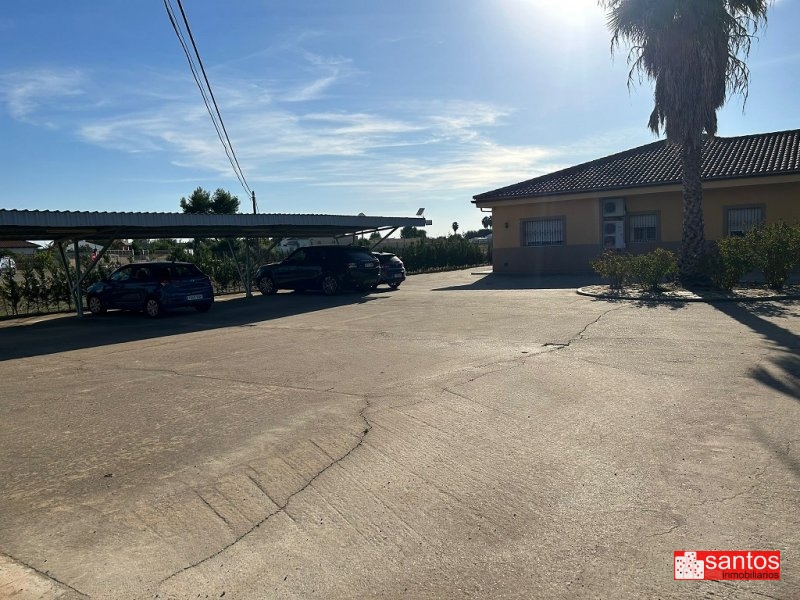 CHALET EN VENTA EN DON BENITO (LAS ARENAS)