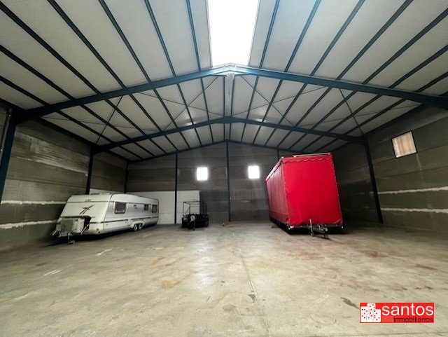 NAVE EN VENTA EN DON BENITO (SAN ISIDRO)