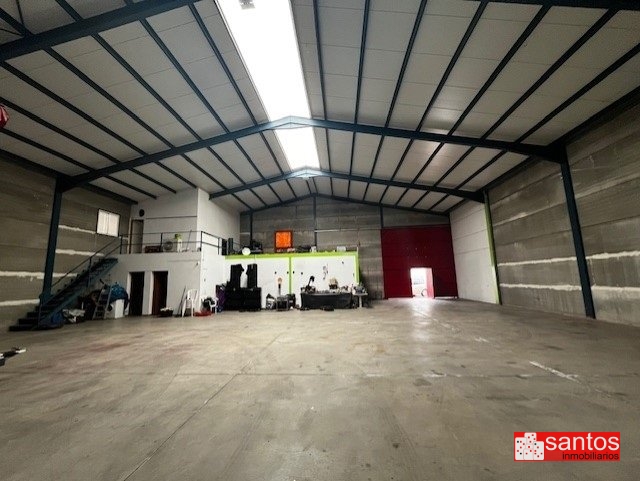 NAVE EN VENTA EN DON BENITO (SAN ISIDRO)