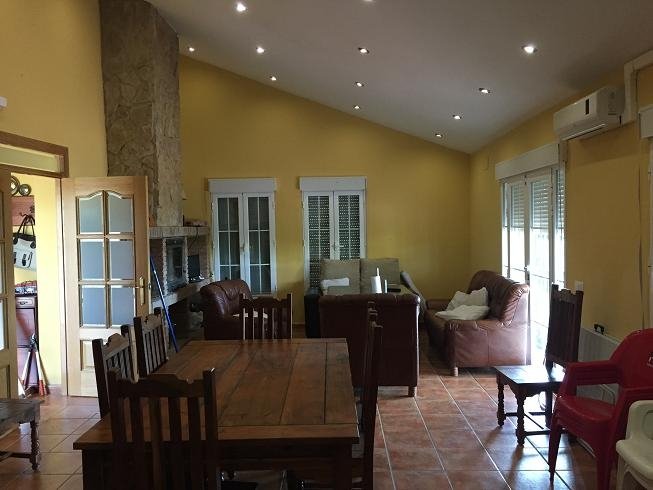 CHALET EN VENTA EN ORELLANA LA VIEJA (PANTANO DE ORELLANA)