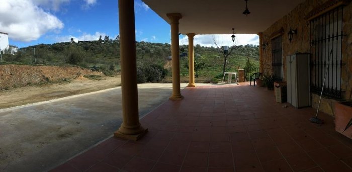CHALET EN VENTA EN ORELLANA LA VIEJA (PANTANO DE ORELLANA)