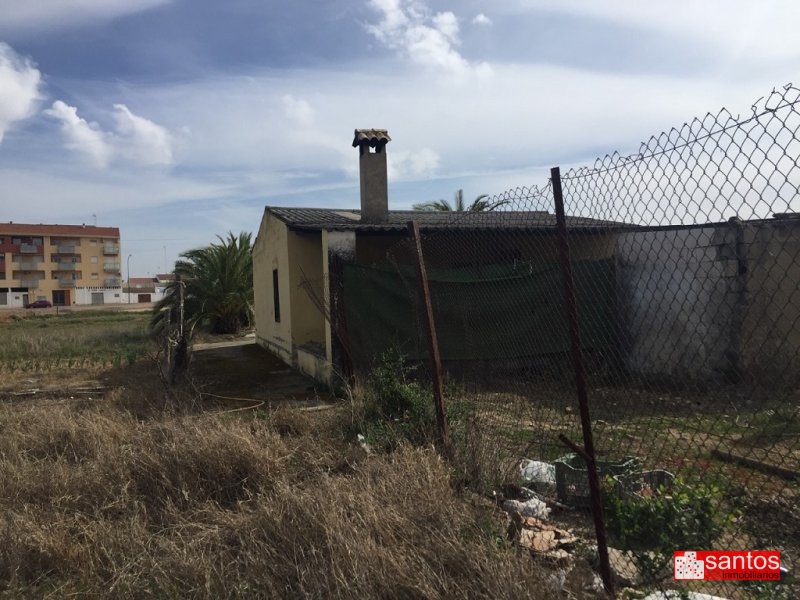 FINCA EN VENTA EN VILLANUEVA DE LA SERENA