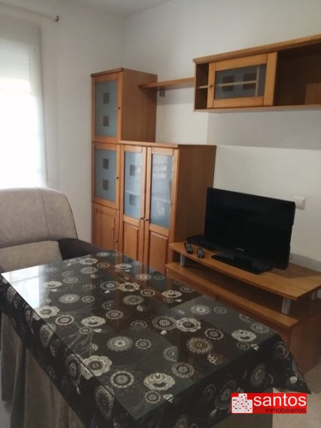 APARTAMENTO EN ALQUILER EN DON BENITO (AVDA. ALONSO MARTÍN)