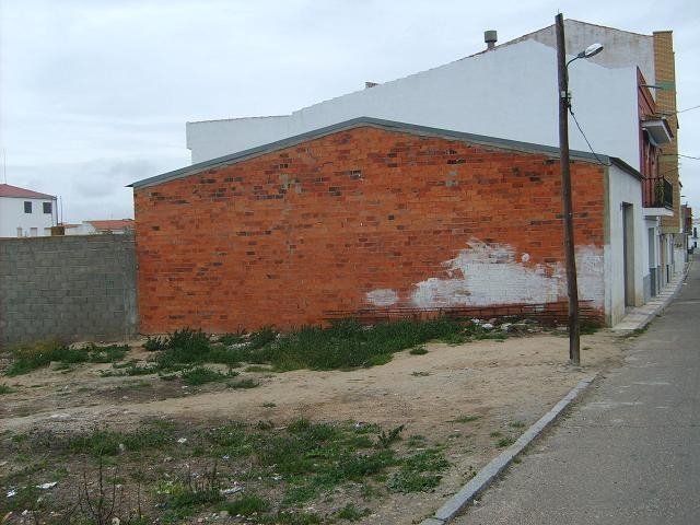 SOLAR EN VENTA EN QUINTANA DE LA SERENA (CENTRO)