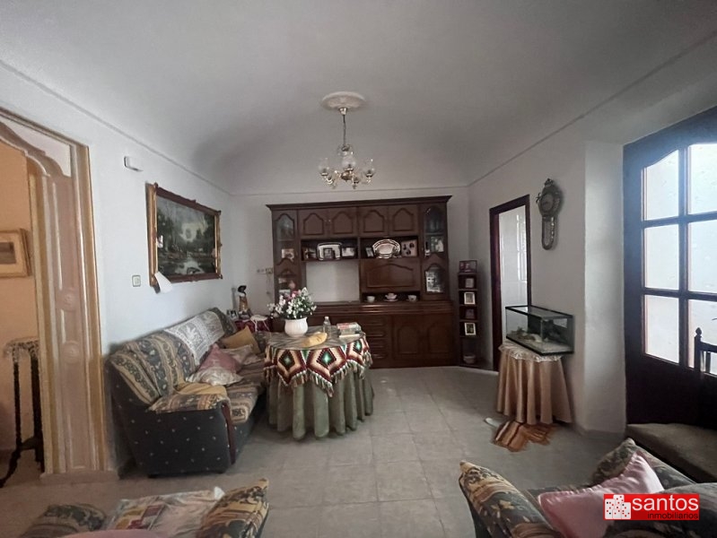 CASA EN VENTA EN DON BENITO (SAN SEBASTIÁN)