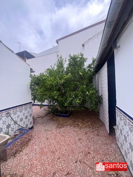 CASA EN VENTA EN DON BENITO (SAN SEBASTIÁN)