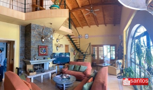 CASA EN VENTA EN SANTA AMALIA