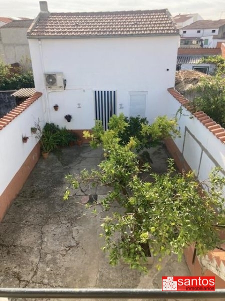 CASA EN VENTA EN DON BENITO