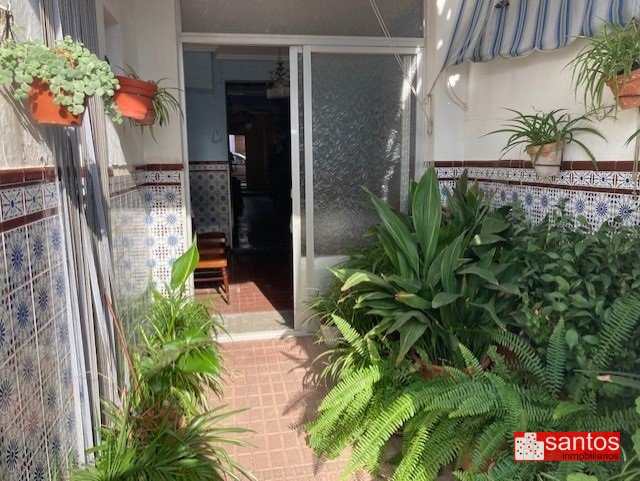 CASA EN VENTA EN DON BENITO