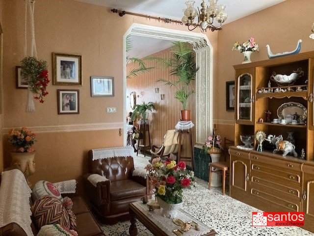 CASA EN VENTA EN DON BENITO