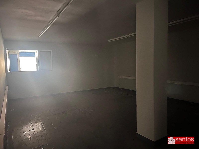 LOCAL EN VENTA EN DON BENITO (SEMICENTRO)