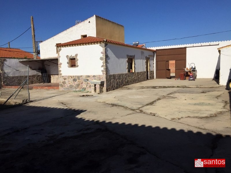 CASA EN VENTA EN VIVARES