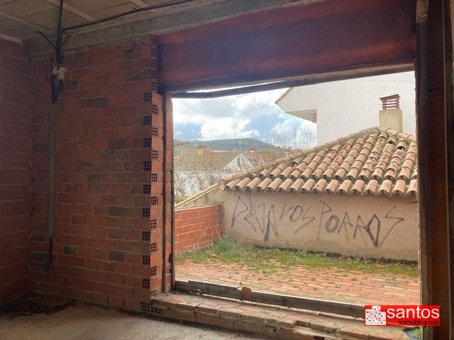 CASA EN VENTA EN CASTUERA