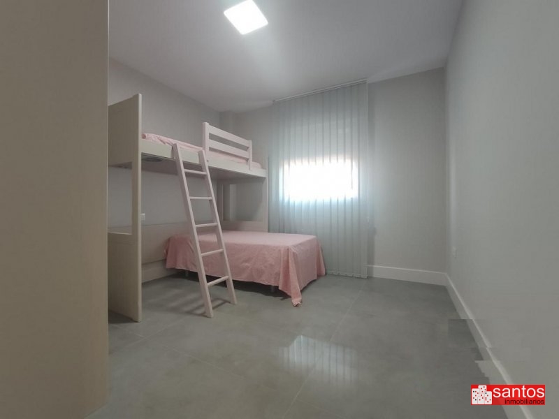 CASA EN VENTA EN VILLANUEVA DE LA SERENA