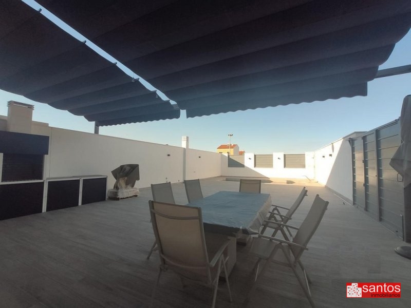 CASA EN VENTA EN VILLANUEVA DE LA SERENA