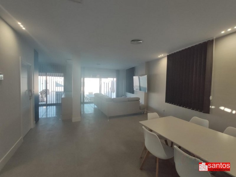 CASA EN VENTA EN VILLANUEVA DE LA SERENA