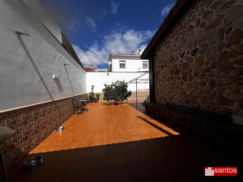 CASA EN VENTA EN EL TORVISCAL