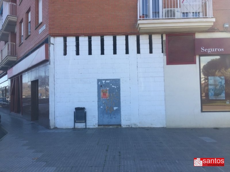 LOCAL EN ALQUILER EN DON BENITO (AVDA. DEL PILAR)