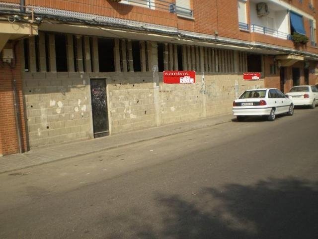 LOCAL EN VENTA/ALQUILER EN DON BENITO (PLAZA DE LAS ALBERCAS)
