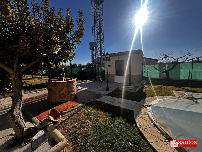 CHALET EN VENTA EN DON BENITO (LAS ARENAS)
