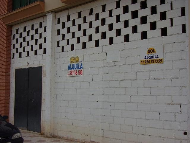 LOCAL EN ALQUILER EN DON BENITO (LOS BARROS)