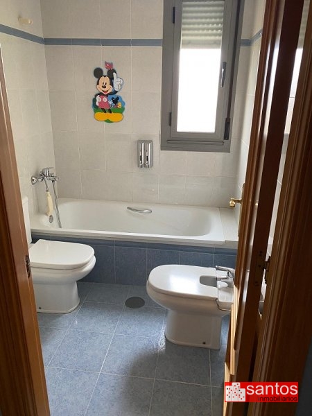 UNIFAMILIAR EN VENTA EN DON BENITO (AVDA. VEGAS ALTAS)