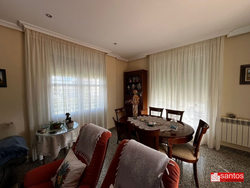 UNIFAMILIAR EN VENTA EN DON BENITO (AVDA. VEGAS ALTAS)