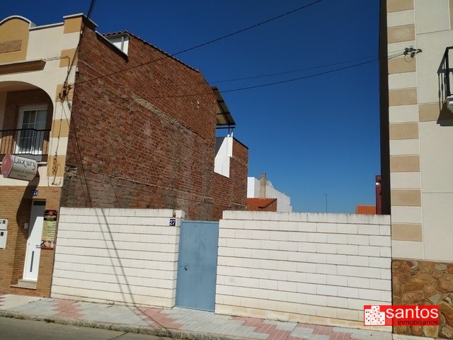 SOLAR EN VENTA EN CASTUERA